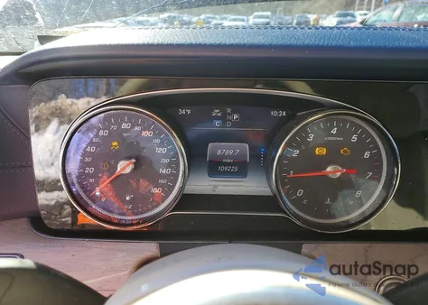 2019 Mercedes-Benz E 450 4Matic z USA, uszkodzony, nr VIN WDD1J6JB1KF081973